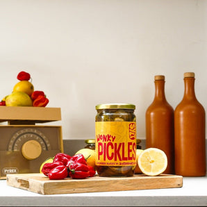 Sylt Pickling Wonky Pickles Hot Cucumbers 400g