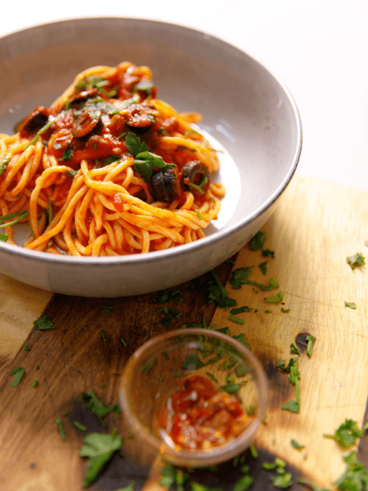 Spaghetti Alla Puttanesca and Seasalt and Rosemary Focaccia | KitchenAid Recipe Kit - Chefs For Foodies